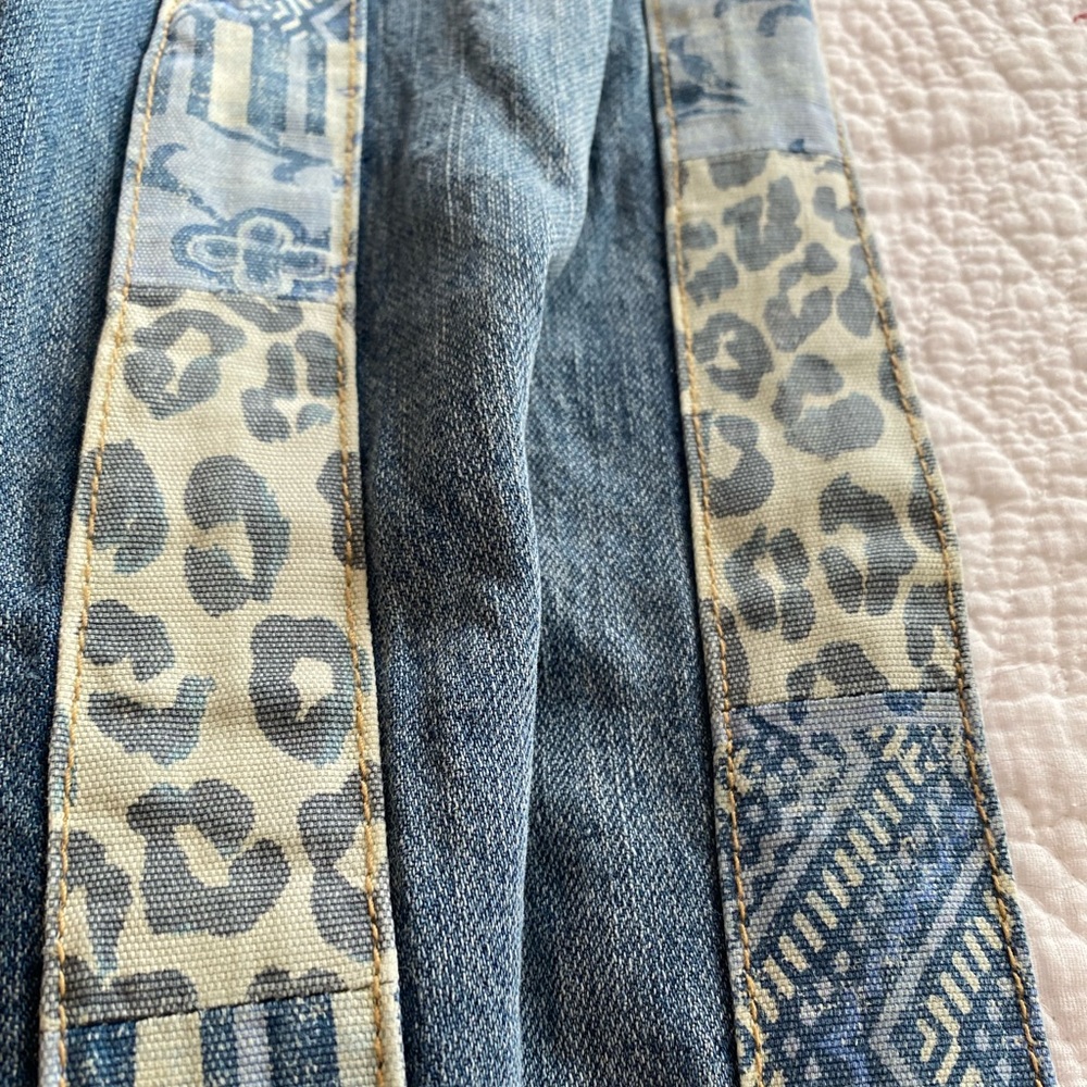 Anthropology Pilcro Jeans NWOT washed once…never worn great detail down side